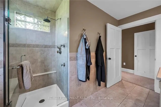 Additional image 23 of 285 Hamilton Dr