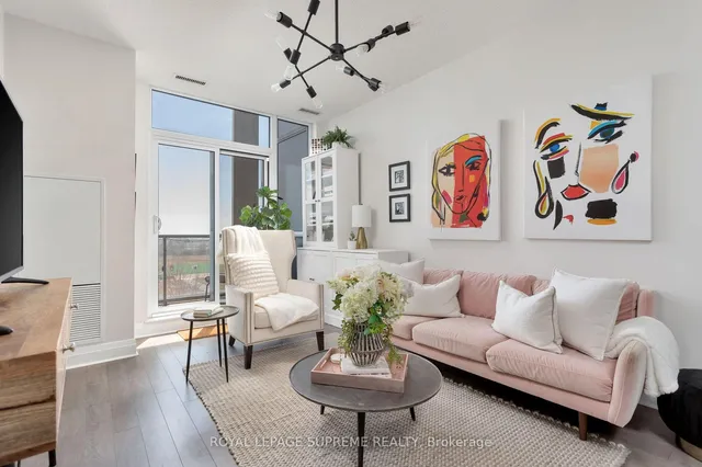 Additional image 16 of 17 Zorra St Unit 306