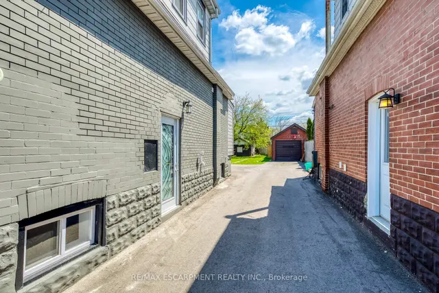 Additional image 38 of 176 Garside Ave