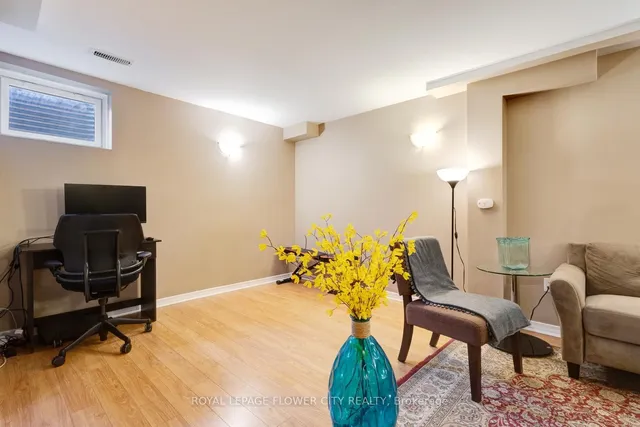 Additional image 41 of 770 Othello Crt Unit 68