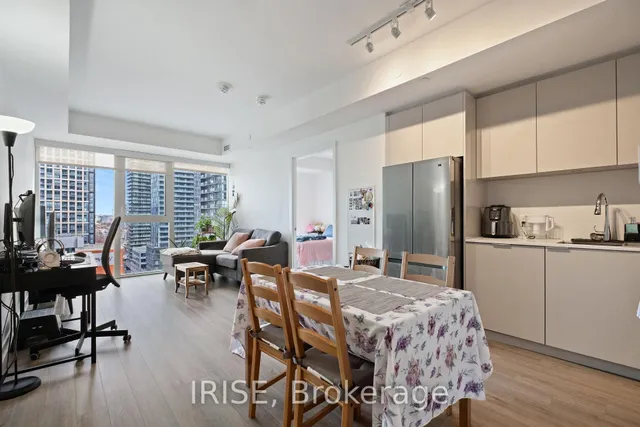 Additional image 3 of 357 King St Unit 1702