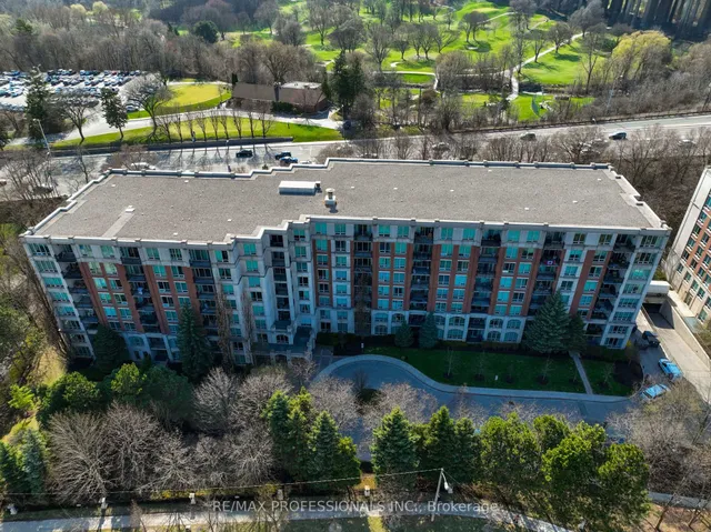 Additional image 3 of 18 William Carson Cres Unit 111