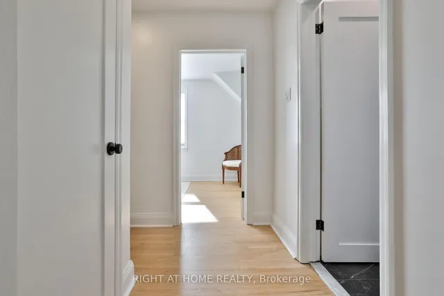 Additional image 23 of 20 Amesbury Dr