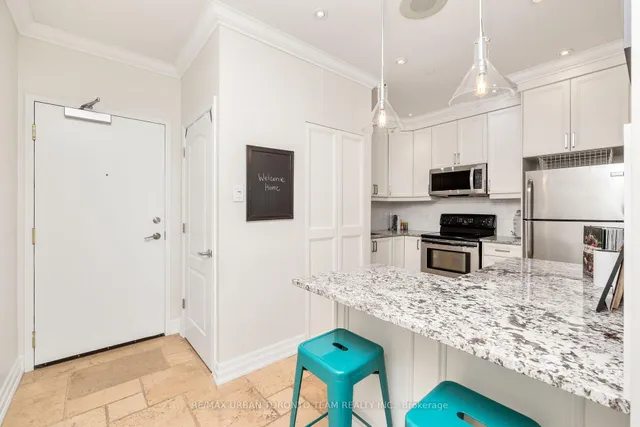 Additional image 14 of 393 King St Unit 401