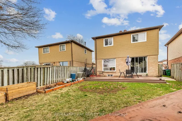 Additional image 50 of 82 Festoon Pl