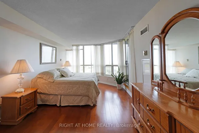 Additional image 10 of 20 Guildwood Pkwy Unit 806