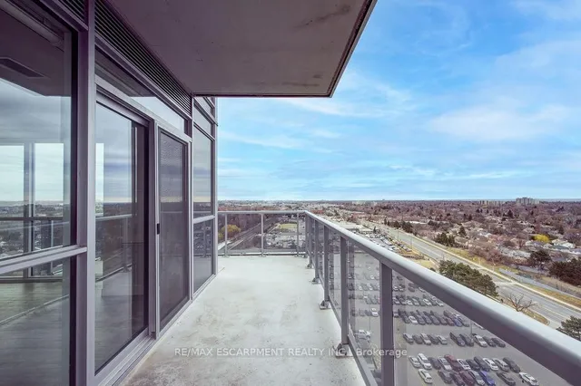 Additional image 16 of 2093 Fairview St Unit 1504