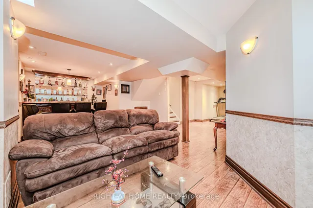 Additional image 42 of 2267 Empire Cres