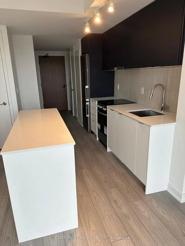 Additional image 7 of 8 Tippett Rd Unit 1402