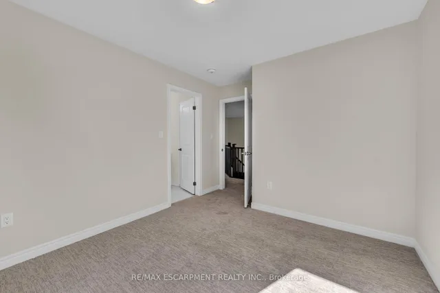 Additional image 42 of 67 Starfire Cres