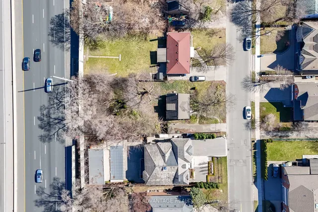 Additional image 4 of 144 Upper Canada Dr