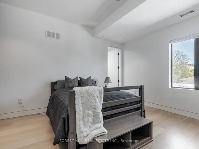 Additional image 42 of 77 Risebrough Ave