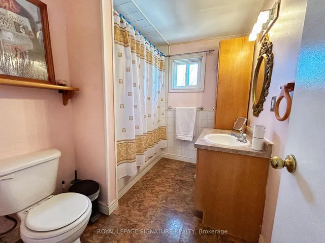 Additional image 16 of 33 Courtleigh Sq