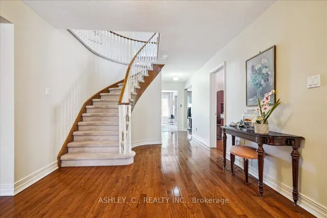 Additional image 23 of 711 Esprit Cres