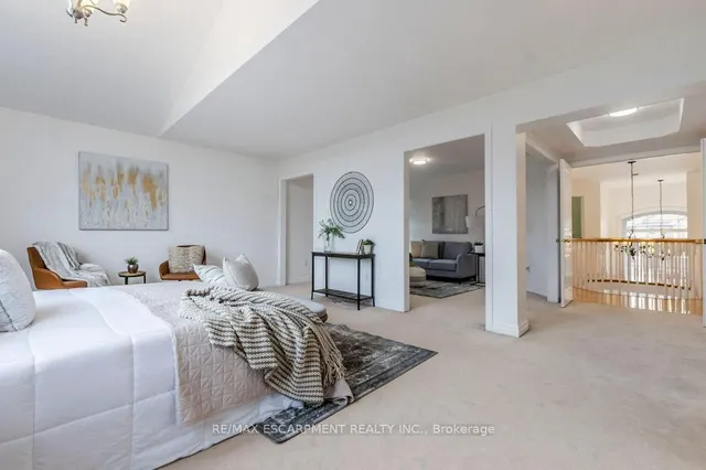 Additional image 35 of 8 Hackney Crt