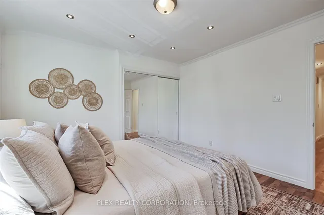 Additional image 20 of 192 Coxwell Ave