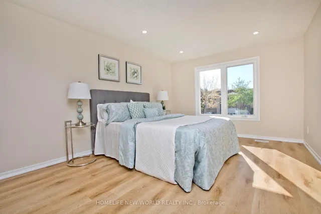 Additional image 15 of 98 Seamist Cres