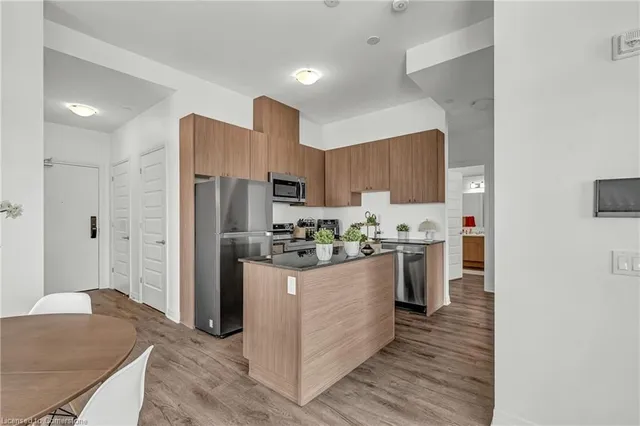 Additional image 16 of 460 Gordon Krantz Ave Unit 601