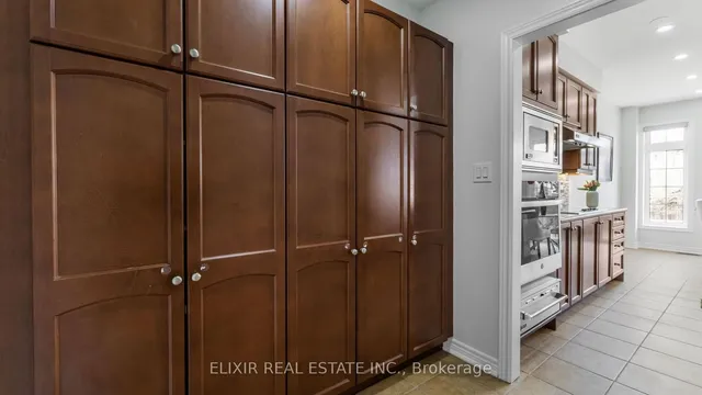 Additional image 18 of 396 Scott Blvd