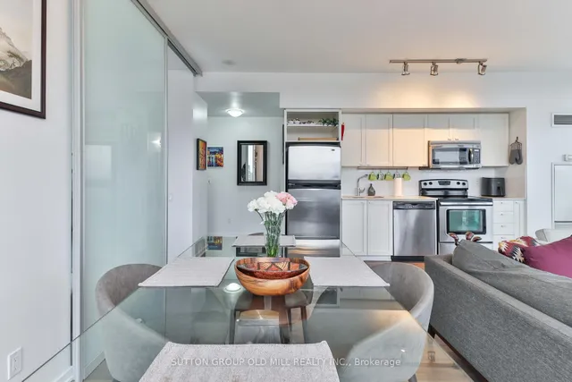 Additional image 9 of 103 The Queensway N/A Unit 1313