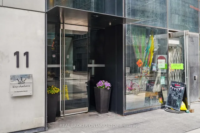 Additional image 4 of 11 Charlotte St Unit 2504