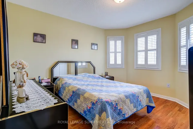 Additional image 25 of 1063 Wallbrook Cres