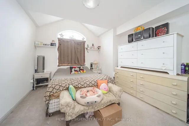 Additional image 25 of 127 Bleasdale Ave