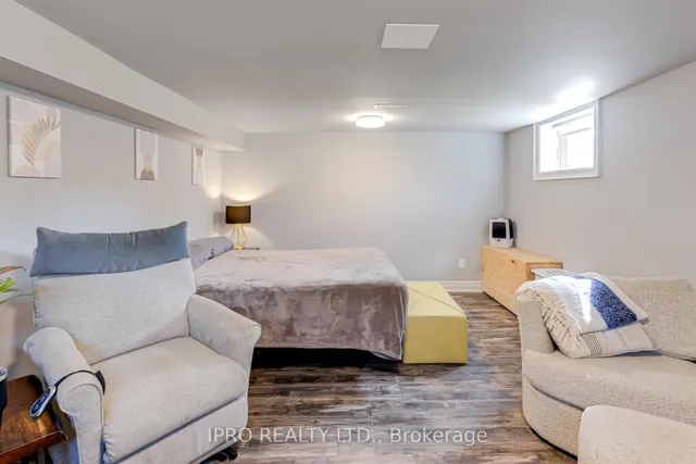 Additional image 28 of 43 Sherwood Cres