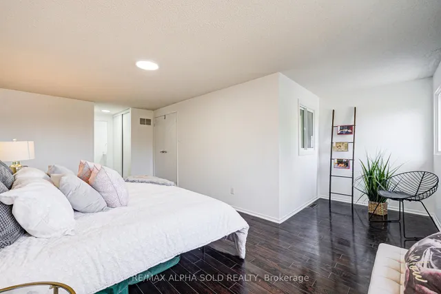 Additional image 31 of 158 Ingleton Blvd