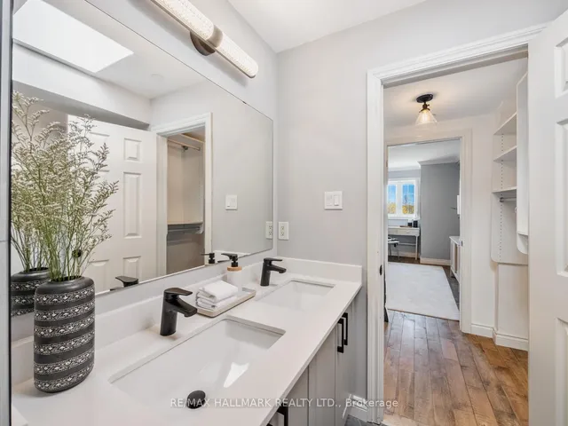 Additional image 23 of 1518 Queen St