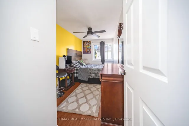 Additional image 28 of 18 Hardcastle Crt