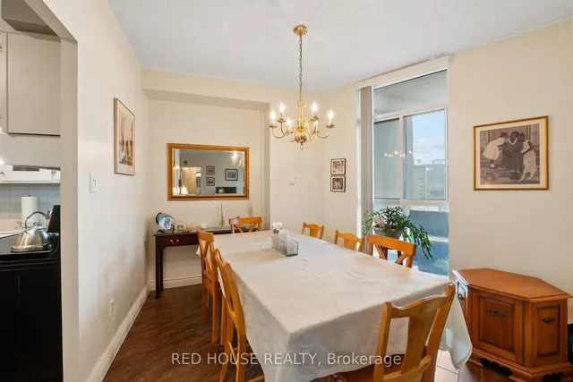 Additional image 11 of 5250 Lakeshore Rd Unit 809