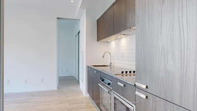 Additional image 9 of 50 Charles St Unit 1012