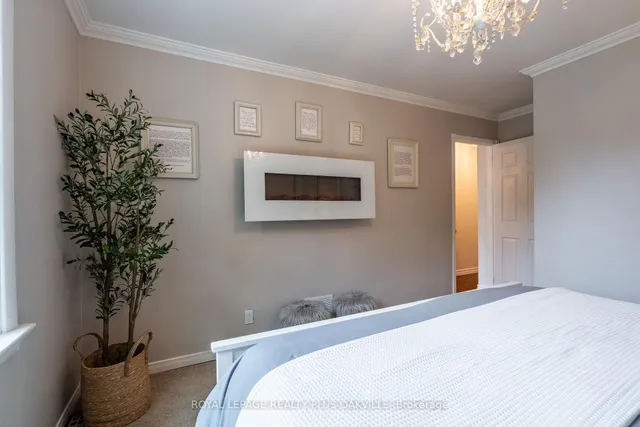 Additional image 18 of 548 Regina Dr