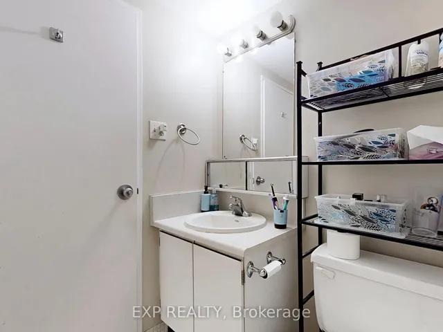 Additional image 19 of 914 Yonge St Unit 1709