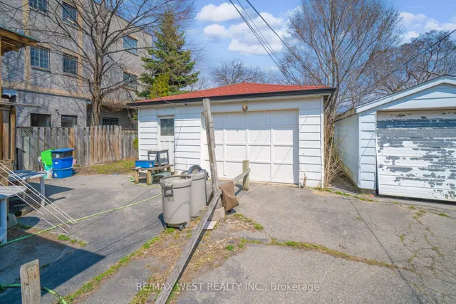 Additional image 13 of 371 Royal York Rd