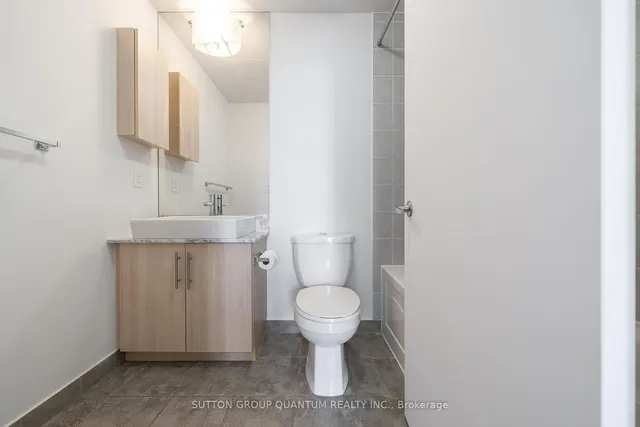 Additional image 16 of 65 Bremner Blvd Unit 2601