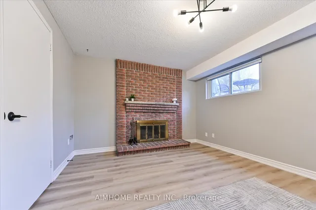 Additional image 16 of 787 Roseheath Dr