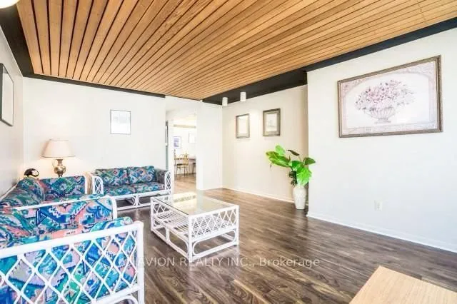 Additional image 5 of 215 Dunview Ave