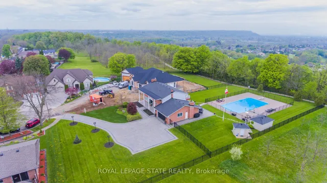 Additional image 48 of 10 Azalea Crt