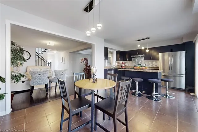 Additional image 13 of 125 Vanhorne Close