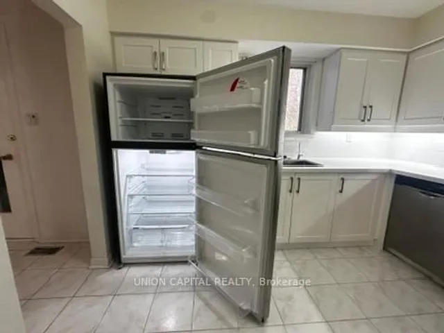 Additional image 12 of 10 Esterbrooke Ave Unit 33