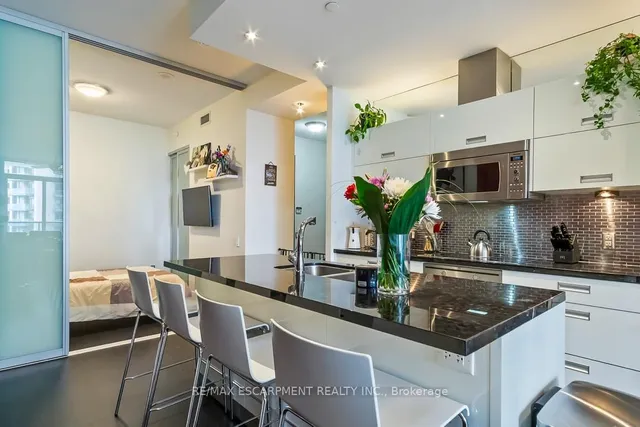 Additional image 12 of 88 Park Lawn Rd Unit 607