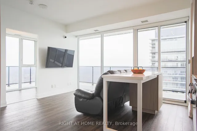 Additional image 2 of 70 Annie Craig Dr Unit 5002