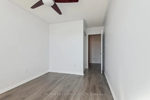 Additional image 28 of 54 Howe Ave