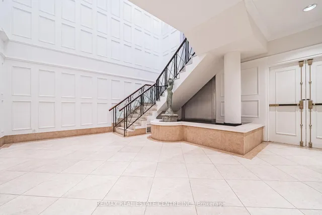 Additional image 25 of 5229 Dundas St Unit 1811