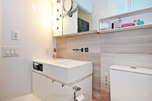 Additional image 23 of 45 Charles St Unit 5103