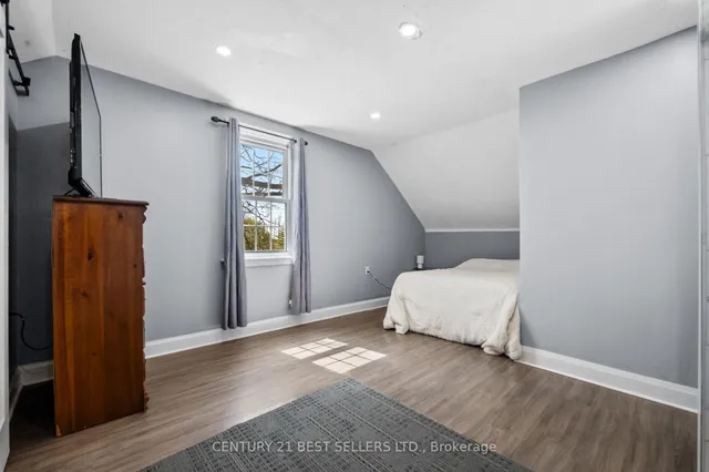 Additional image 26 of 933 Highway 6 N/A