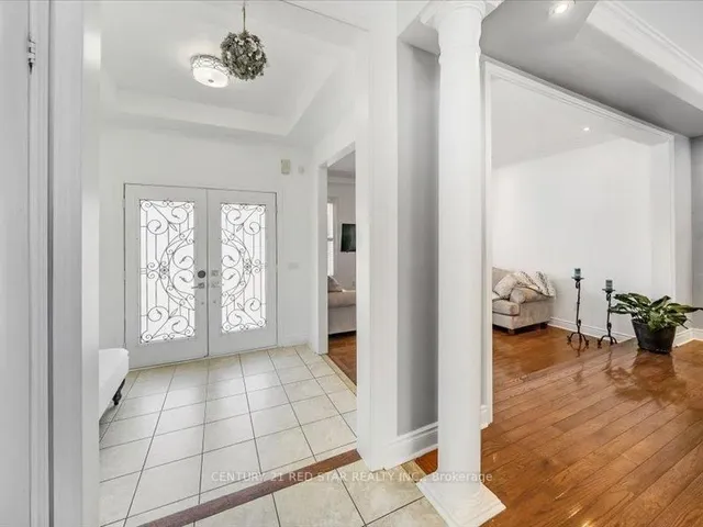 Additional image 4 of 31 Eiffel Blvd