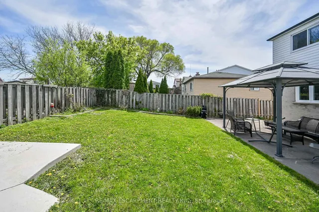 Additional image 44 of 707 Upper Wentworth St